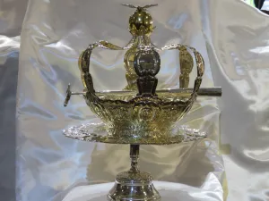 10 - 16.5" Holy Ghost Crown