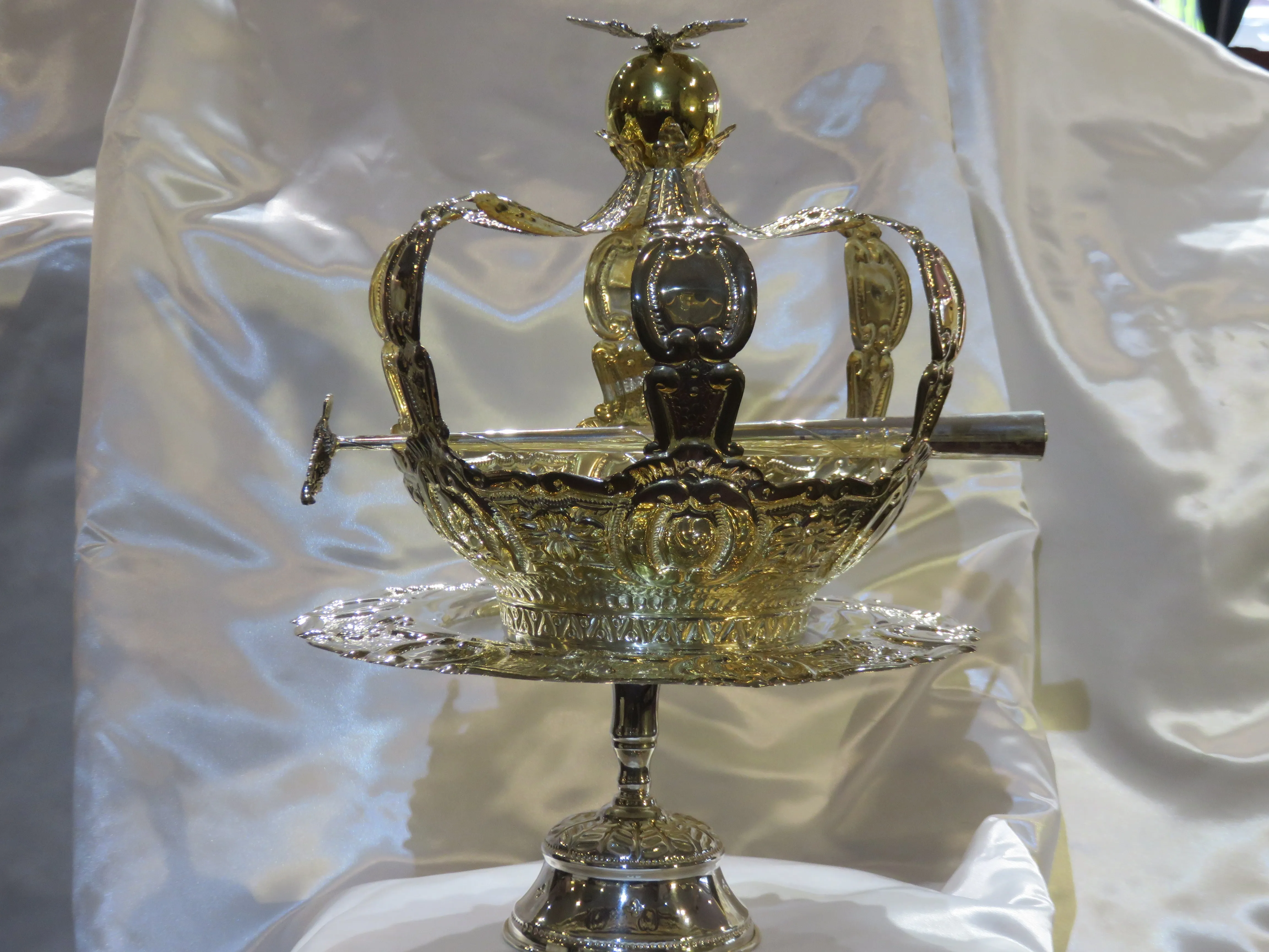 10 - 16.5" Holy Ghost Crown