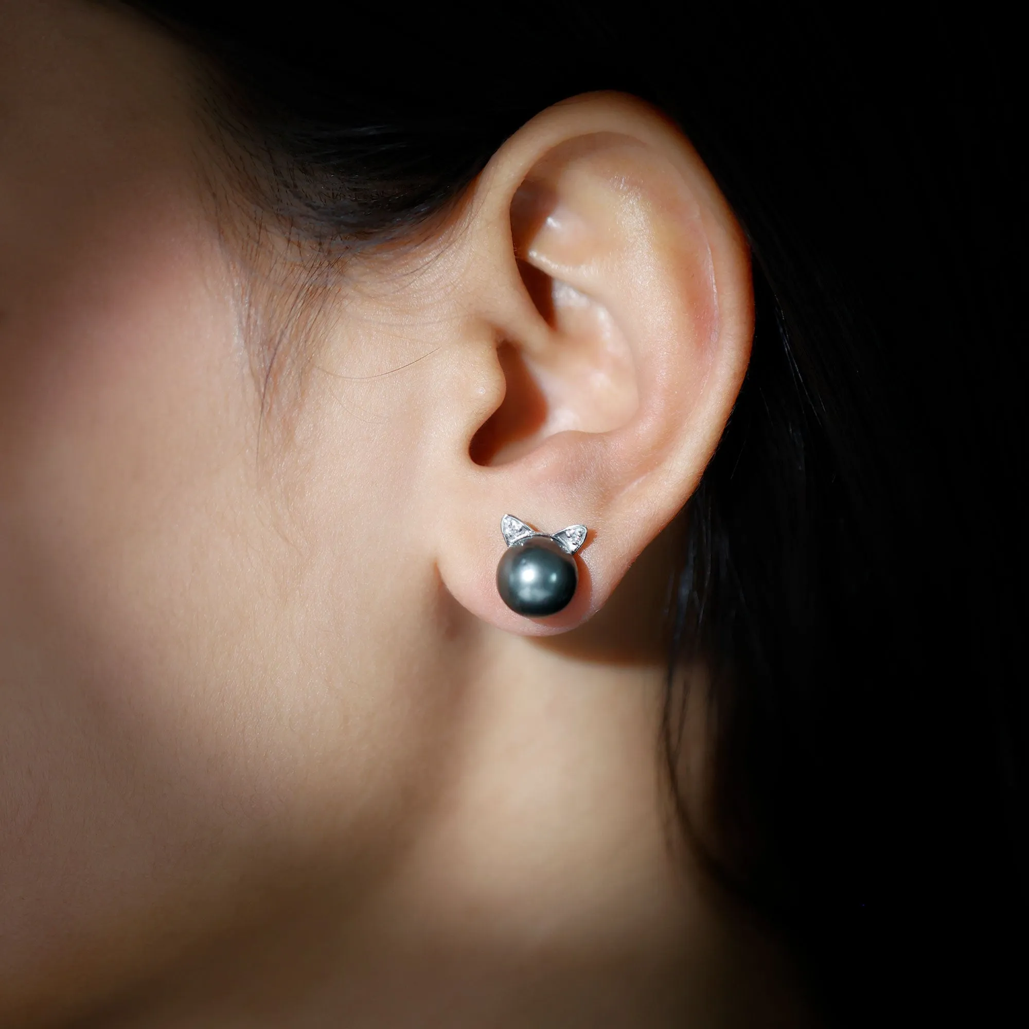 16.25 CT Solitaire Tahitian Pearl Cat Face Stud Earring with Moissanite