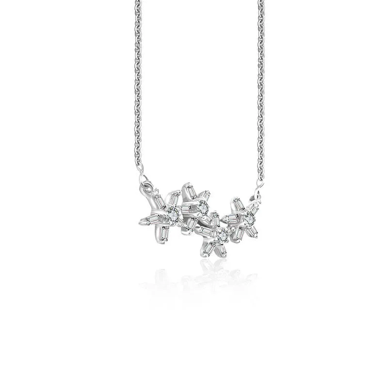 18k Gold Flower Shape Diamond Necklace