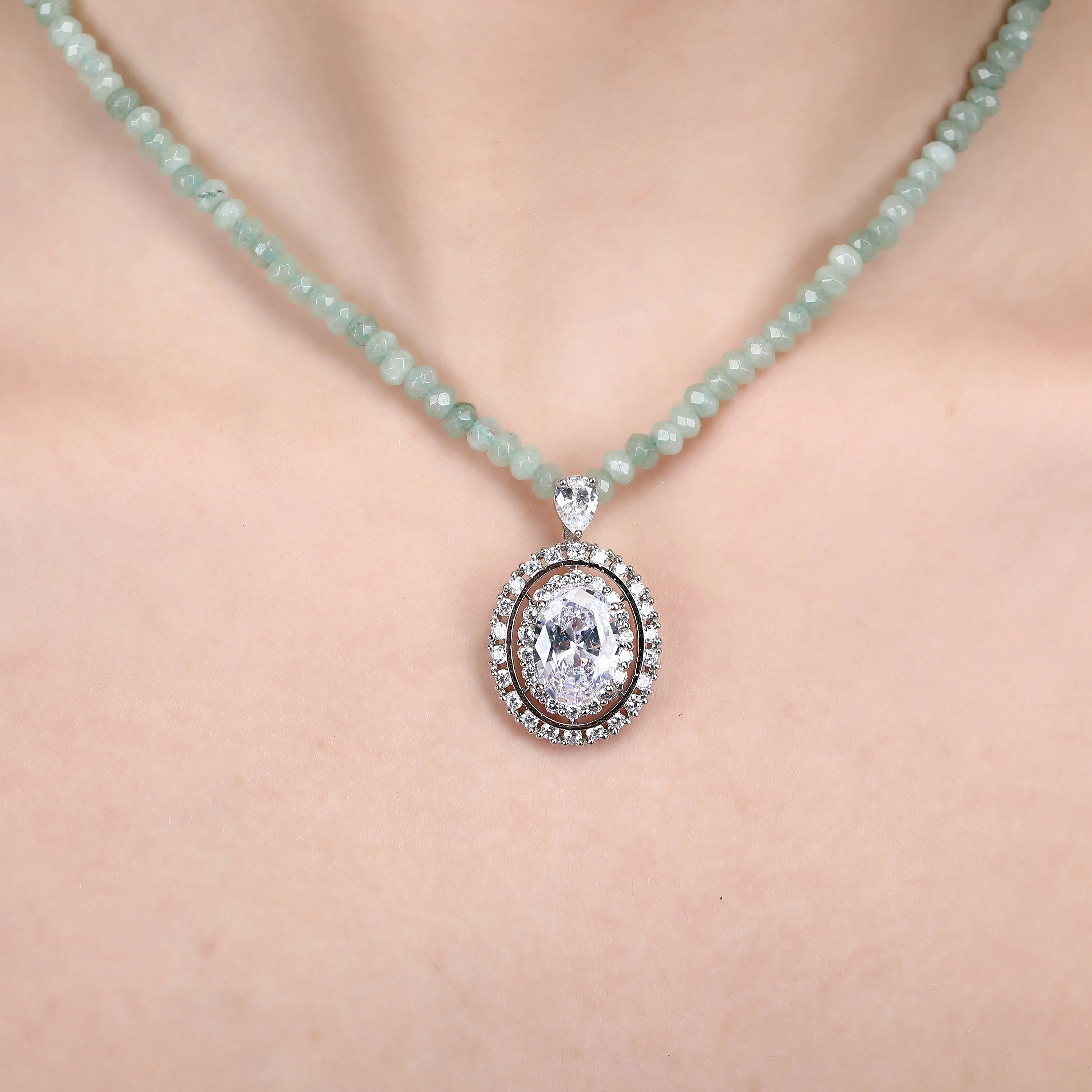 Anisha Zircon Pendant Set