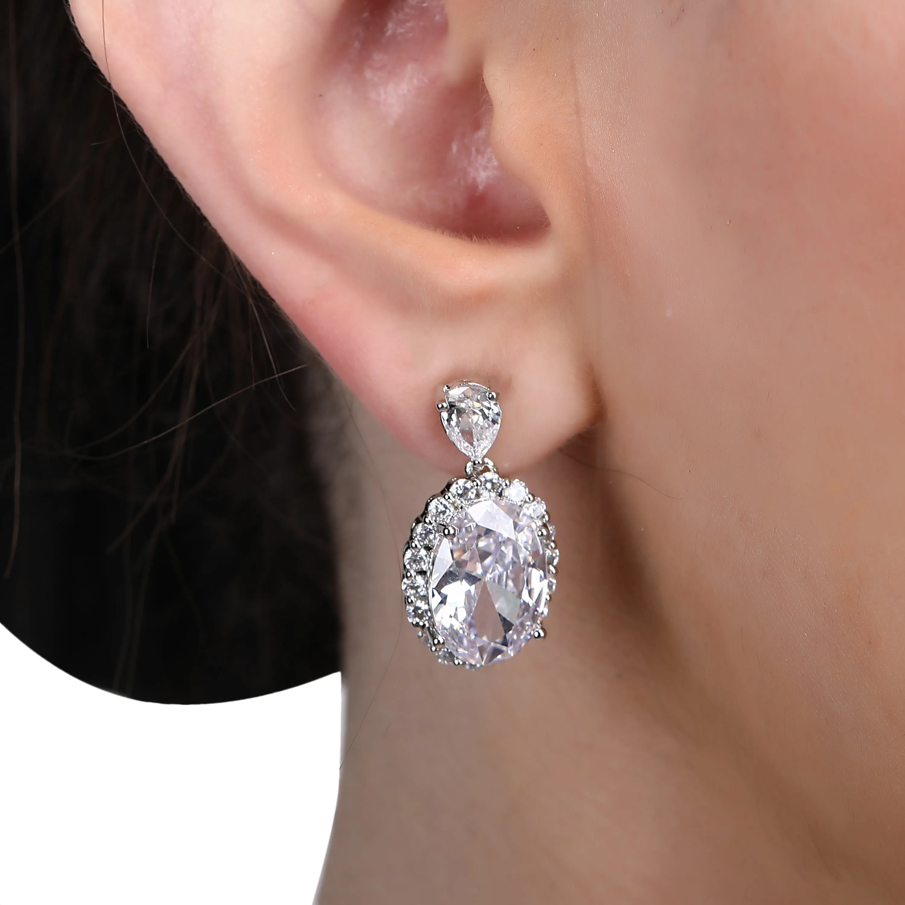 Anisha Zircon Pendant Set