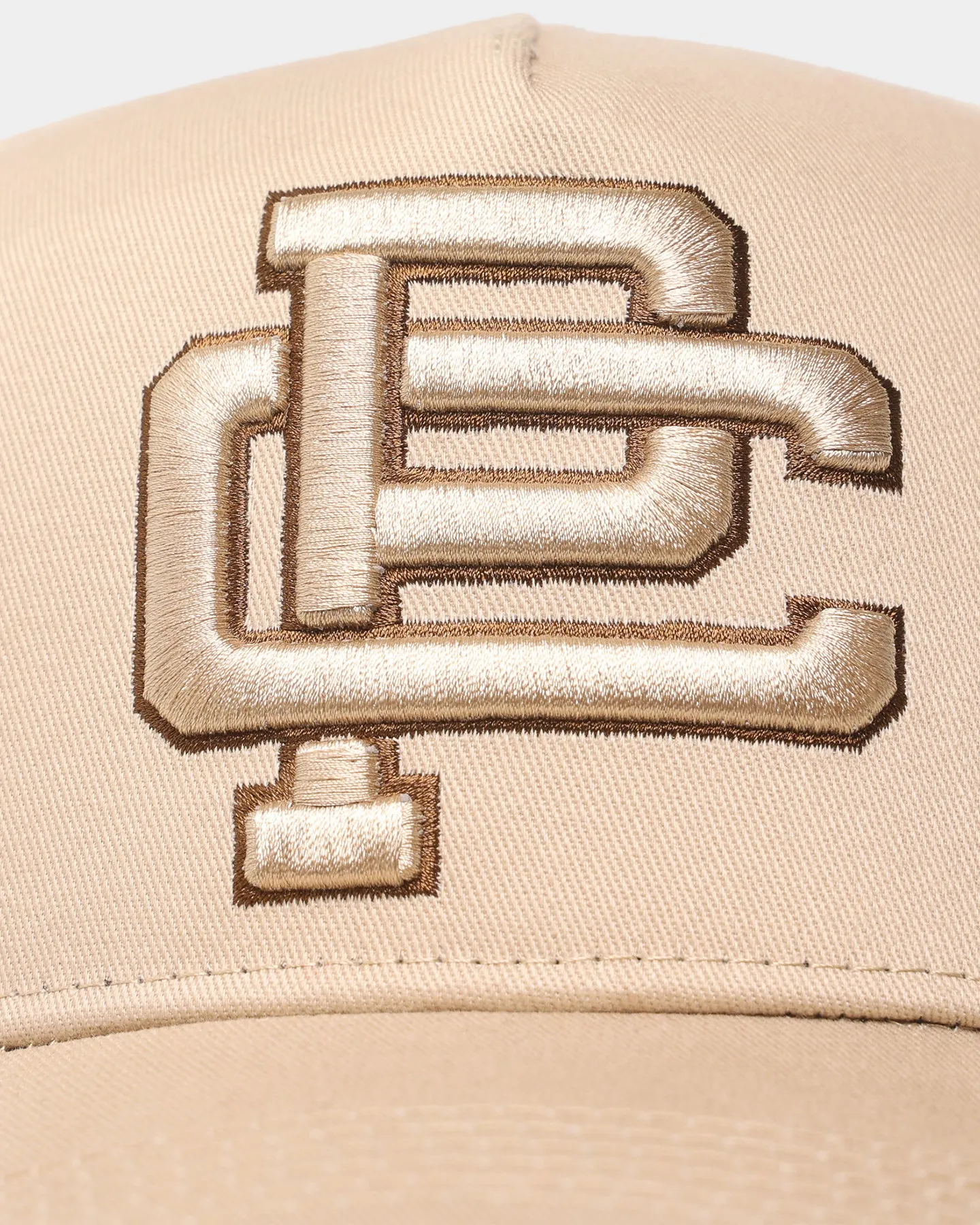Carre Mono Snapback Stone