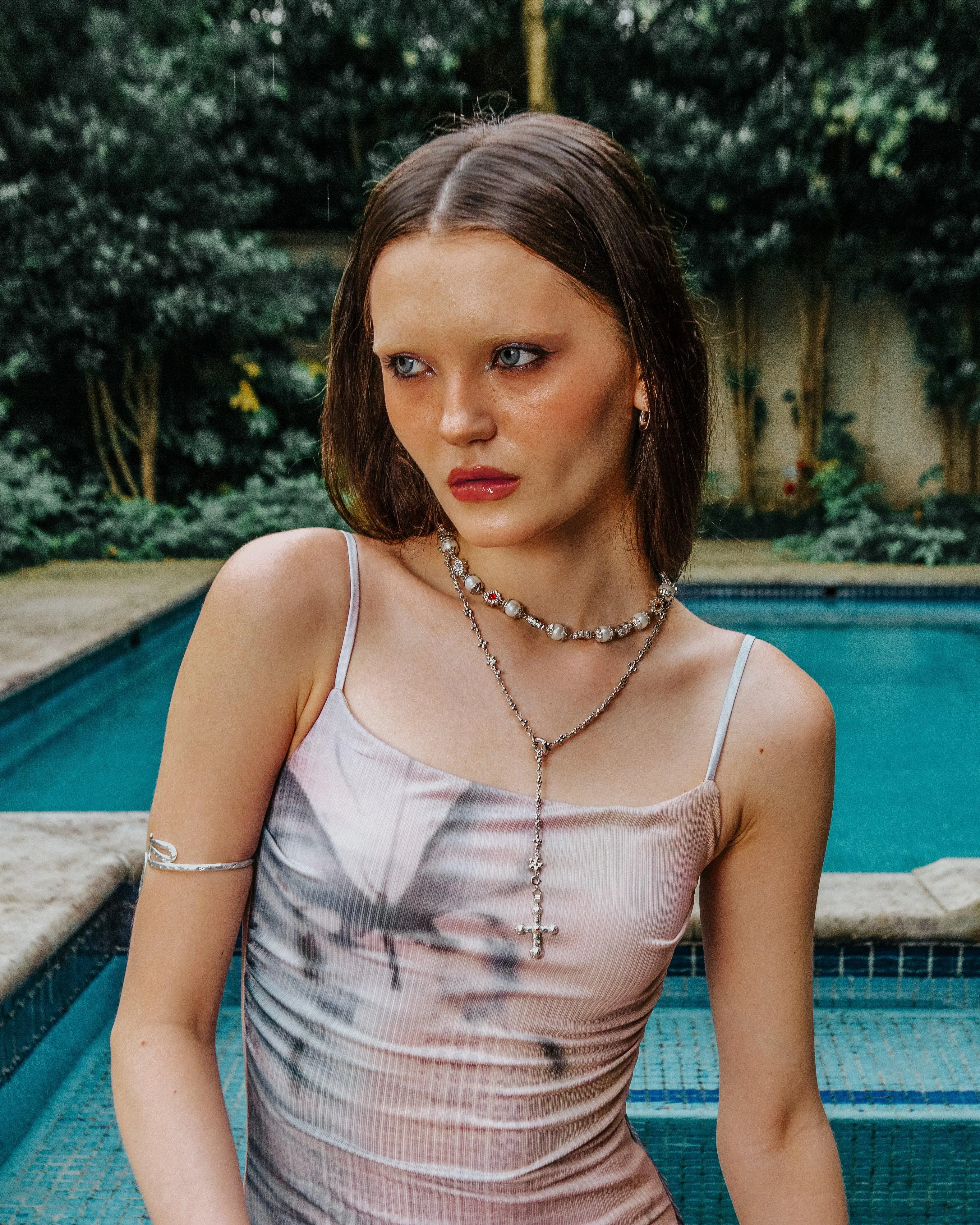 Daisy Pearl Necklace in Silver