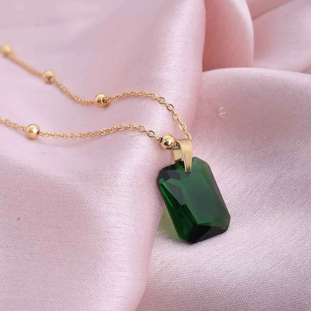 Dazzling Emerald Necklace