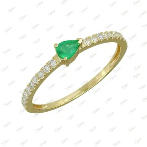 Diamond & Pear Cut Emerald Ring in US Size 5