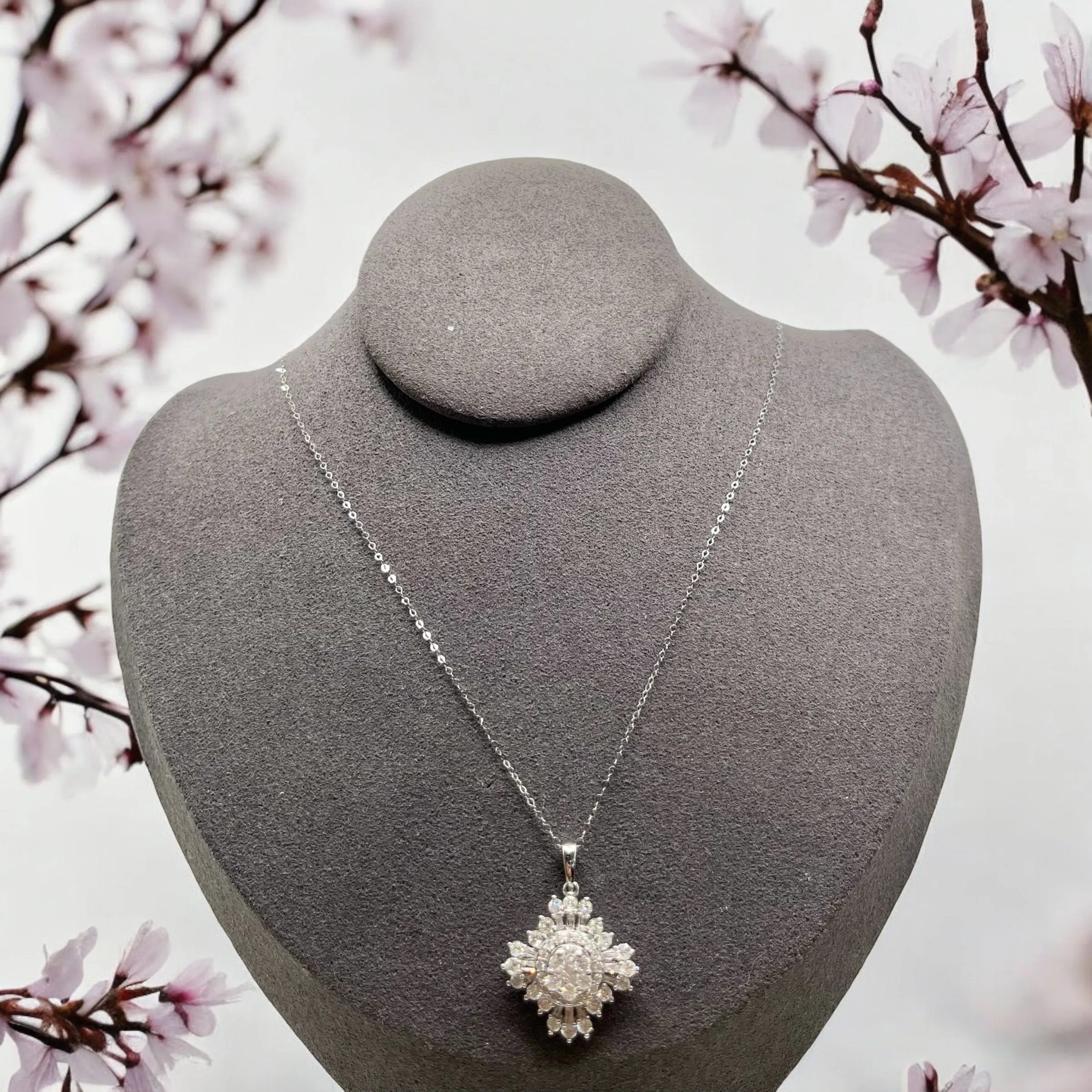 ESTELLE NECKLACE