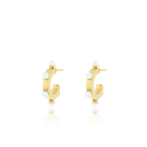 Gold coloured earrings with pearls