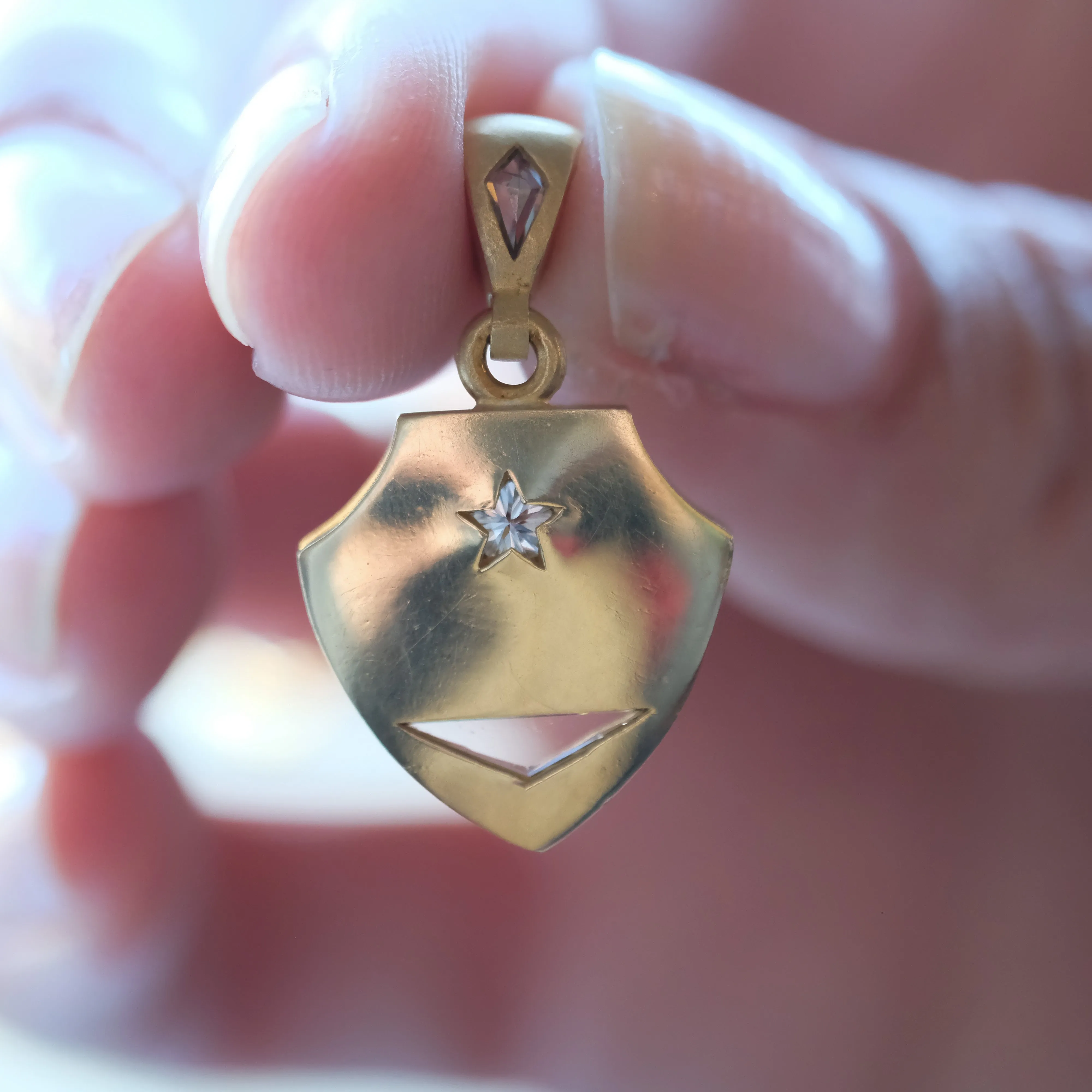 Harbour pendant