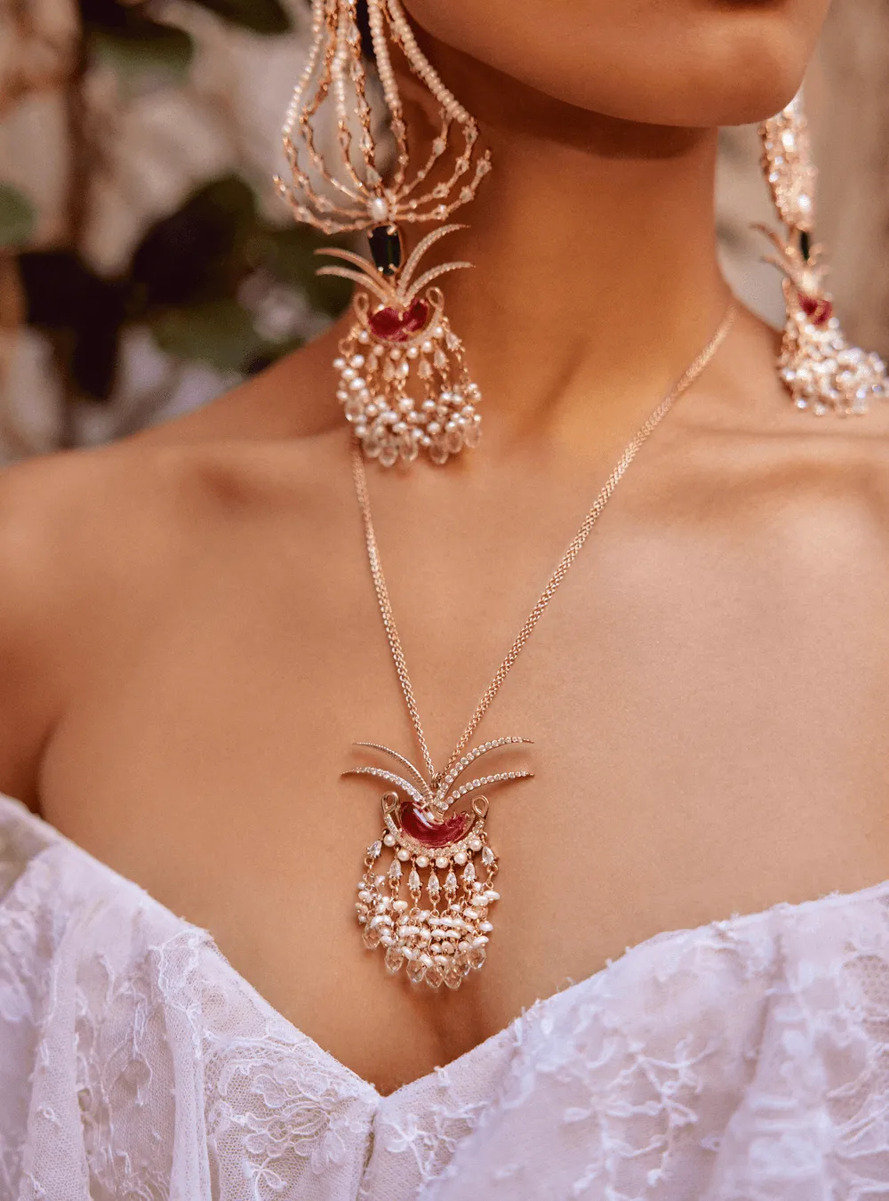 Le Palm Fish Pendant Necklace
