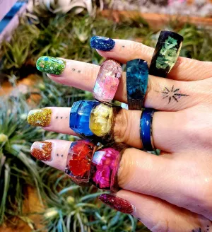 Magical Wood Enchanted Resin Ring  * . 8 Scenes: Ocean | Blue Sky Mountain | City Skyline | Hot Pink, Light Pink, Red & Yellow Floral!