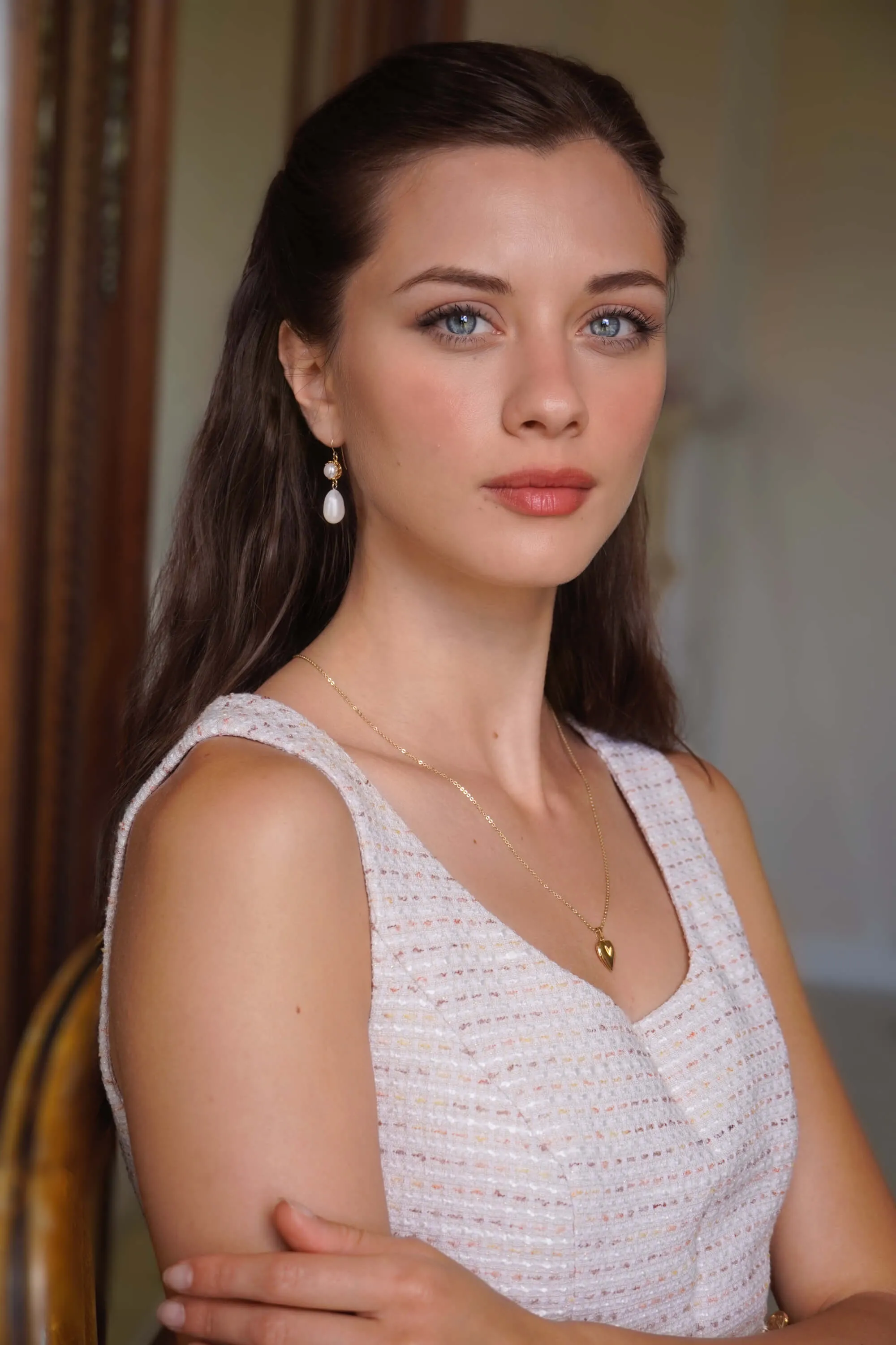 Mira Pearl Earrings