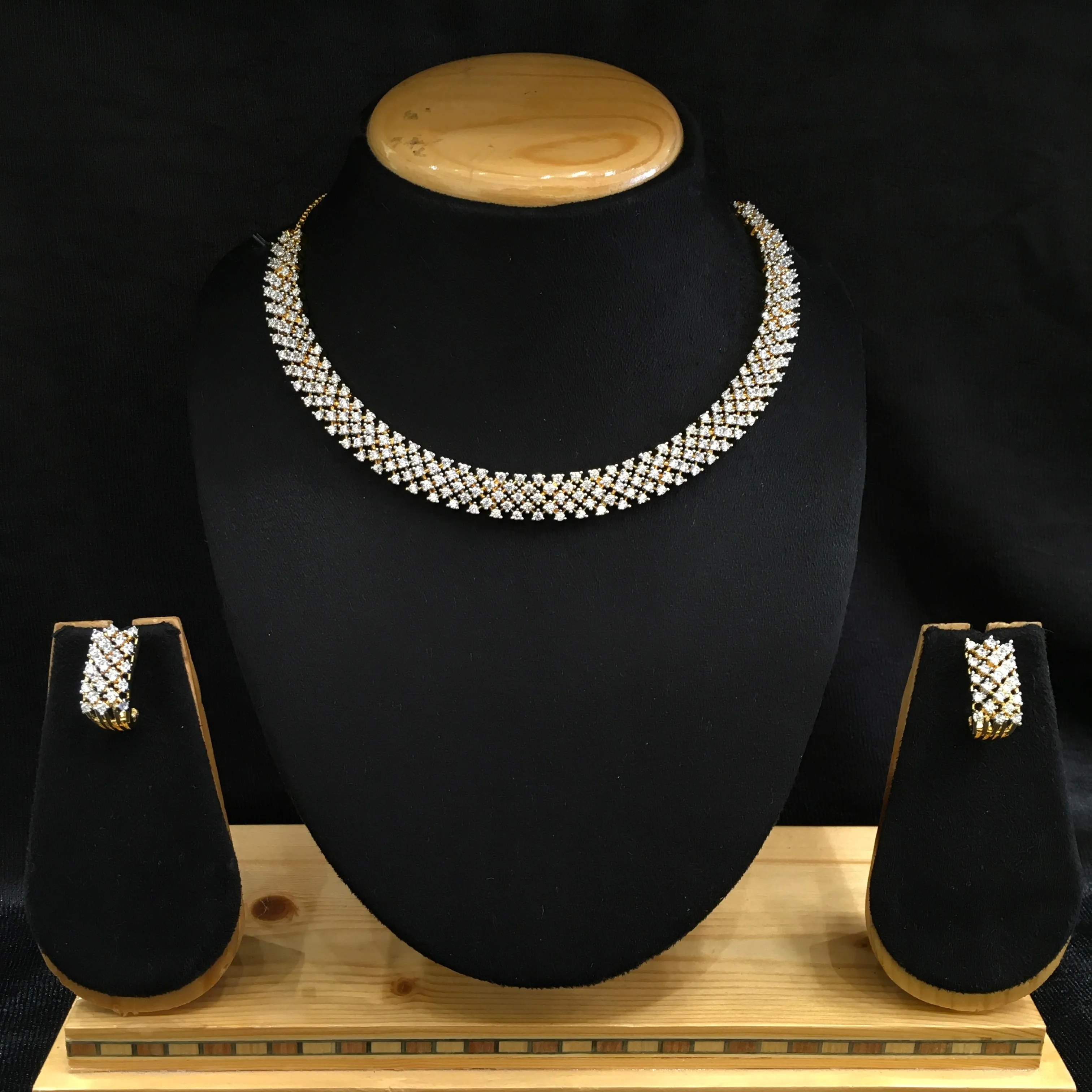 Round Neck Zircon/AD Necklace Set 6207-08