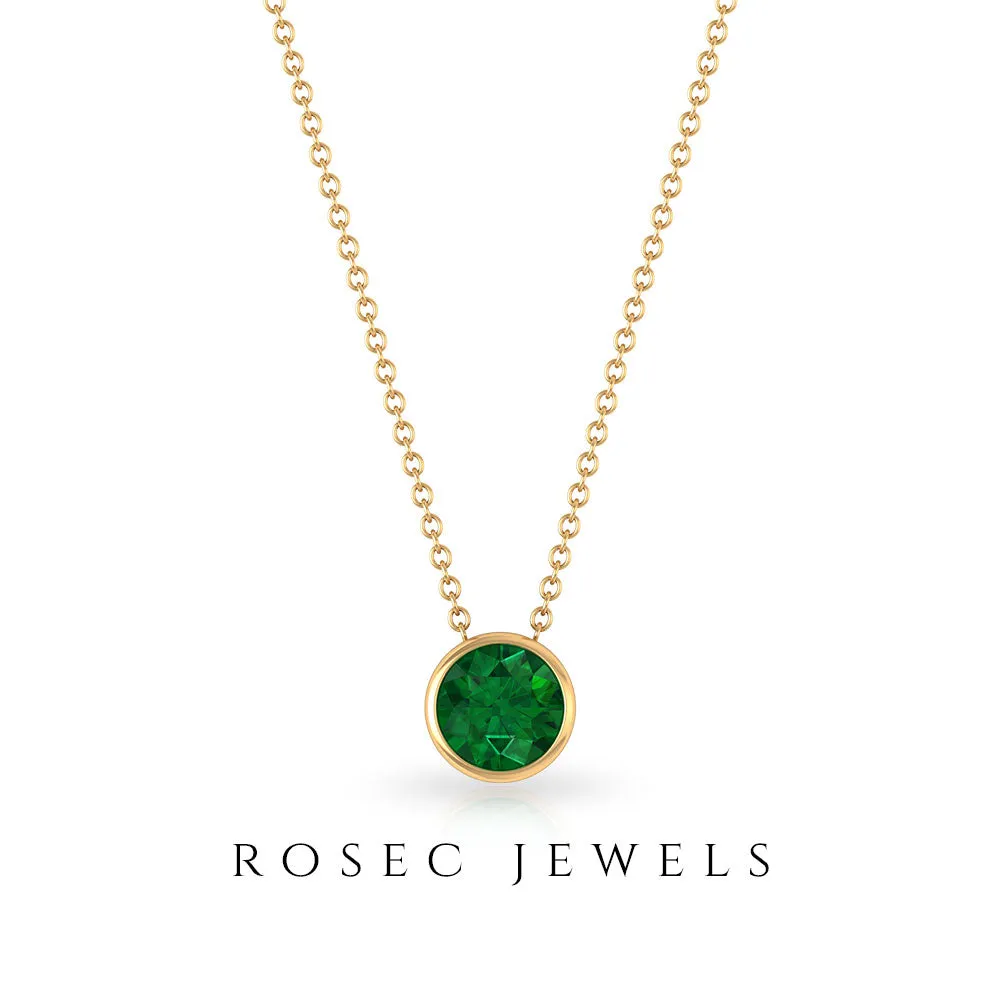 Round Shape Emerald Solitaire Necklace in Bezel Setting