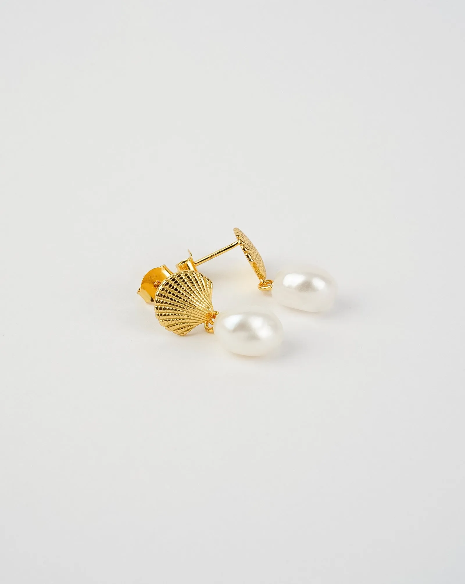 Sea Shells Pearl Earrings