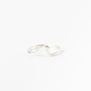 Surfer Girl Wave Toe Ring