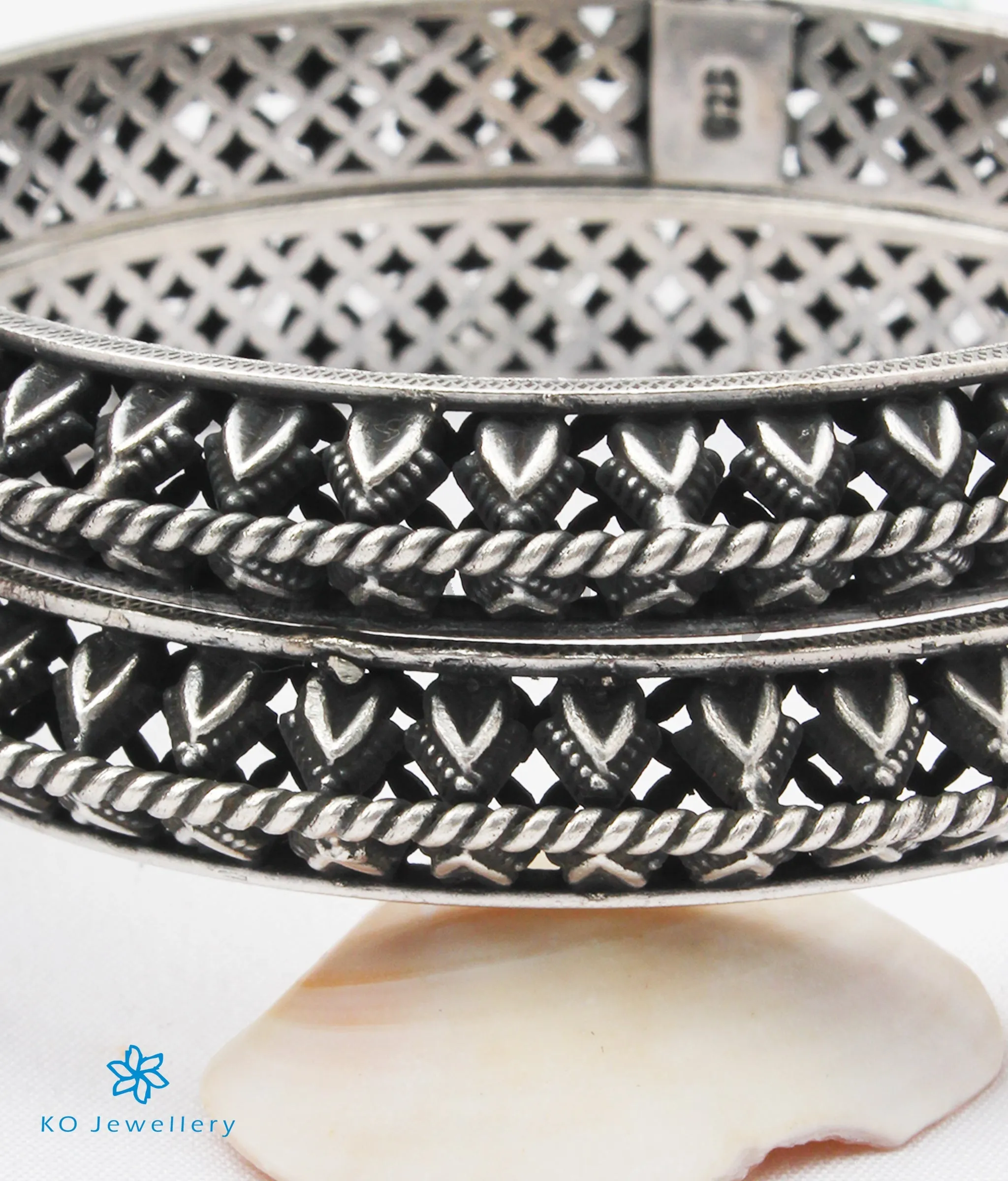 The Anusha Silver Bangle (Oxidised/Size 2.2/2.4/2.6/2.8 )