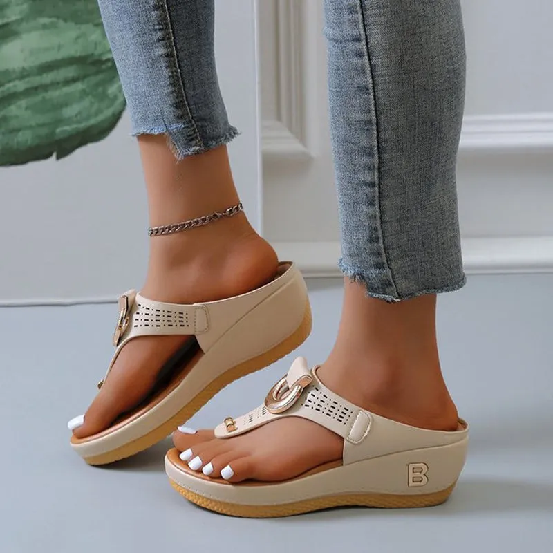 Thong Sandals with Ring Detail