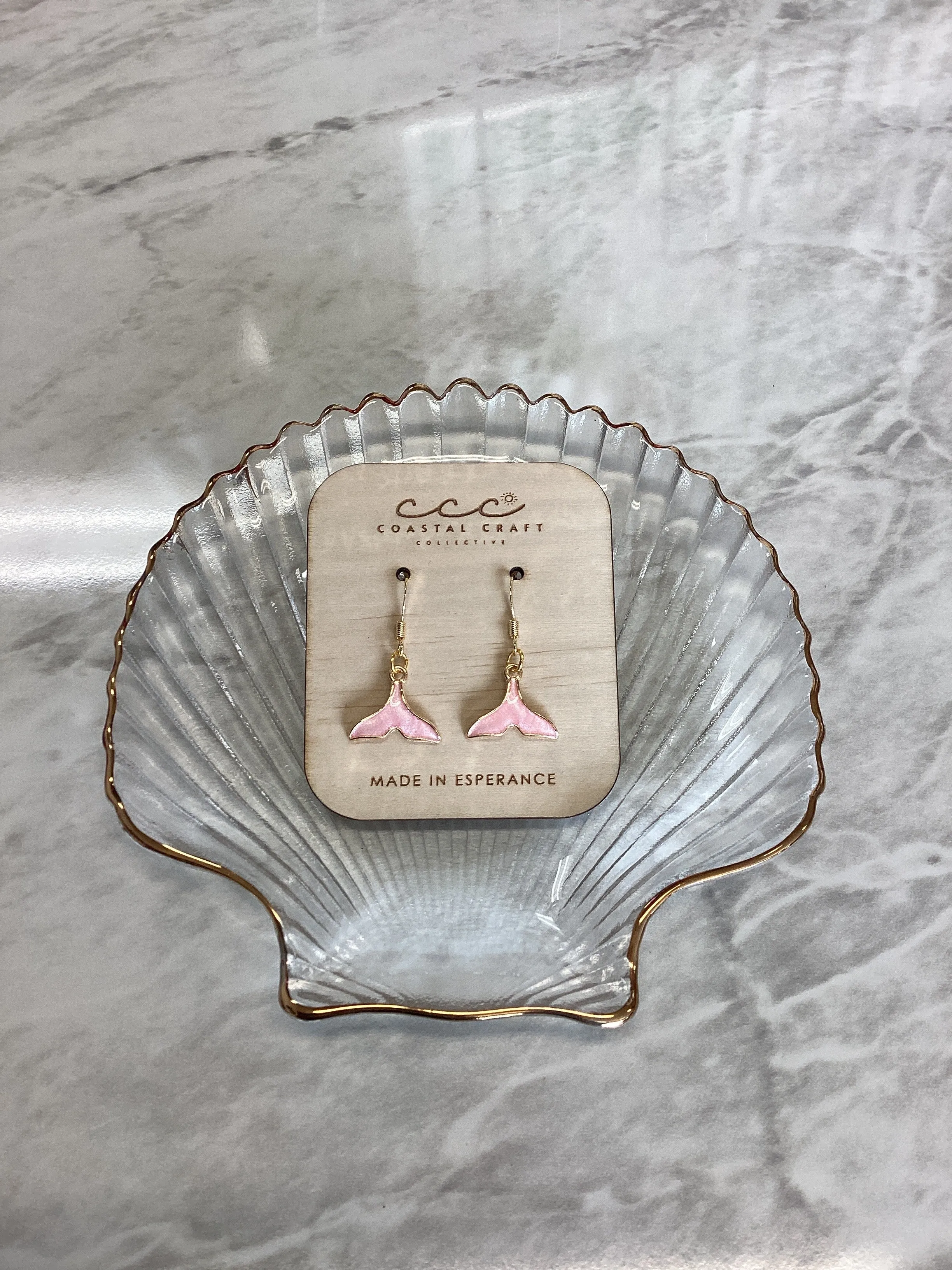Whale Tail Outline Pearl Drop Earring