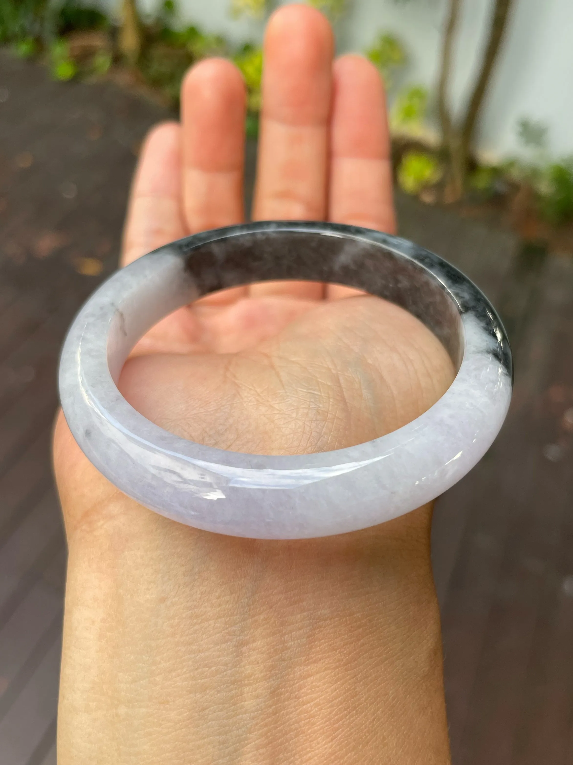 White With Black Jade Bangle | 56mm (NJBA173)