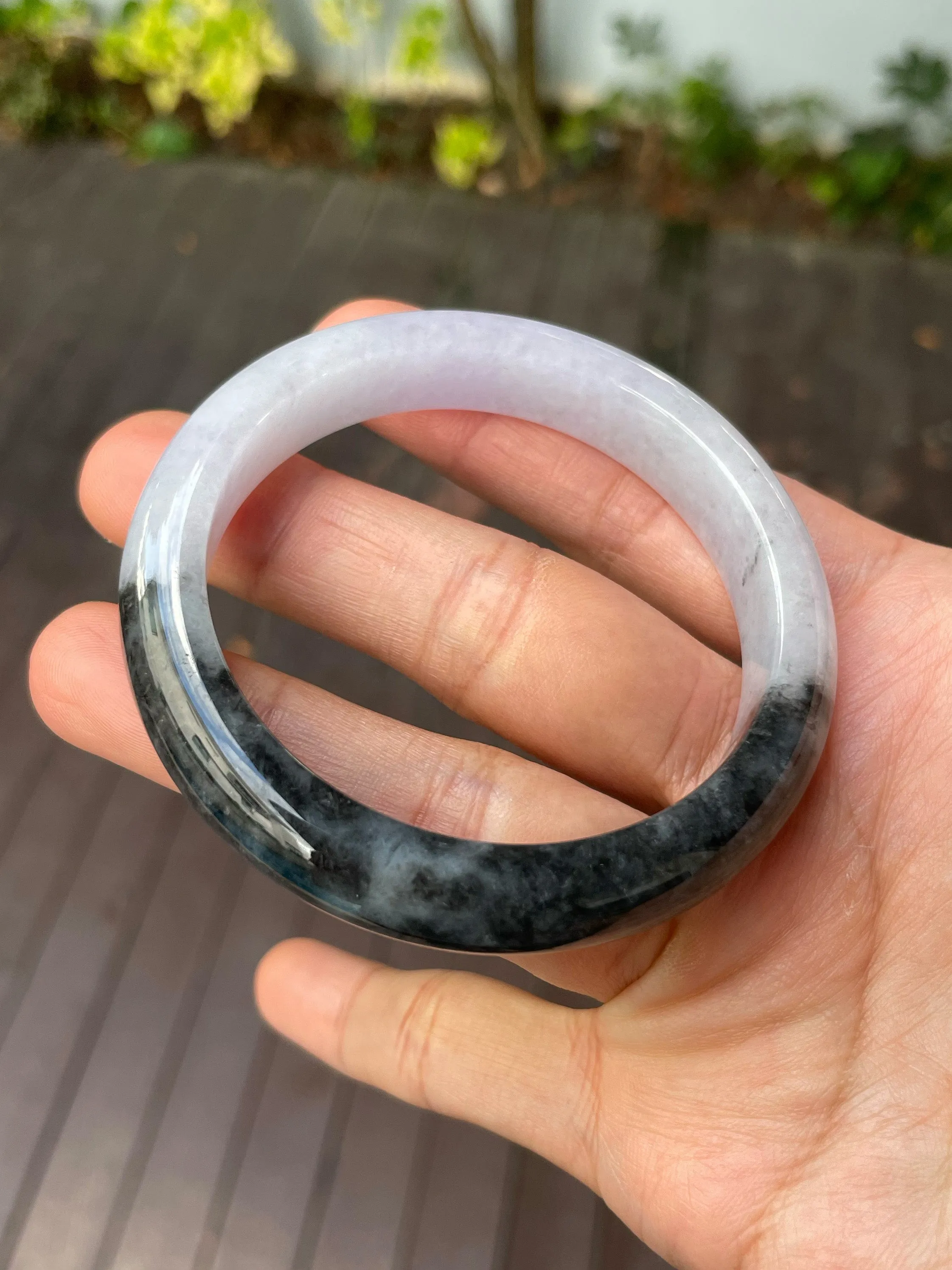 White With Black Jade Bangle | 56mm (NJBA173)